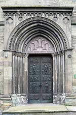 Verziertes Portal der St.-Petri-Kirche in Soest