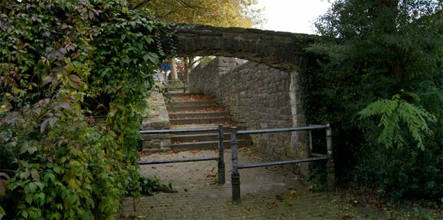 Durchlass durch die alte Stadtmauer in Breckerfeld