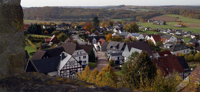 Blick vom Wehrturm der St. Clemenskirche ins Tal