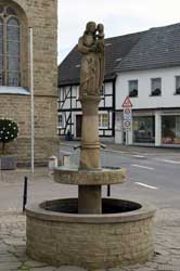 Marienbrunnen an der alten Brüderstraße