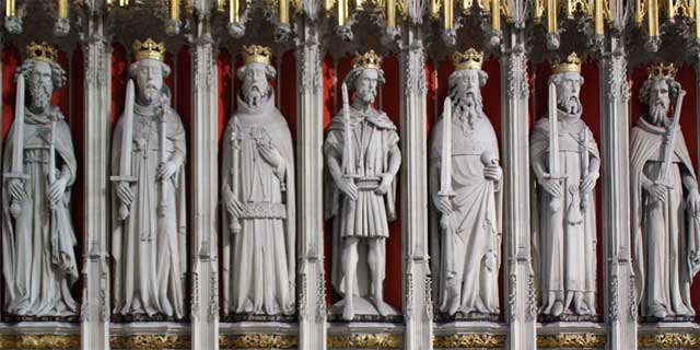 Skulpturen englischer Könige imYork Minster