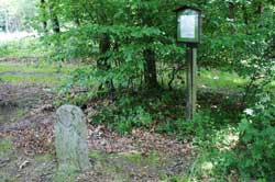 Alter Grenzstein oberhalb von Merkausen