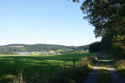 Blick nach vorn auf Brachthausen