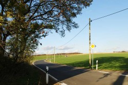 Heutige Kreisstraße K13 in Richtung Westfalen