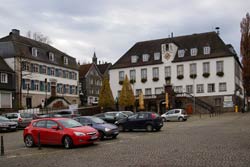 Der Marktplatz in Wipperführt, Start und Ziel des Heimatwegs