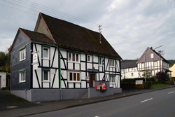 Der Gasthof Lorsbach und „Schmedts Huss“ in Osthelden