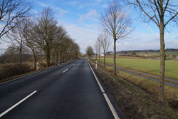 Die Hohe Straße, die heutige B8, bei Meisenbach