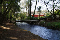 Steg über die Sülz nahe der Ahlenbacher Mühle