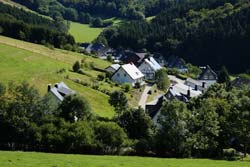 Blick von der Golddorf-Route auf Huxel