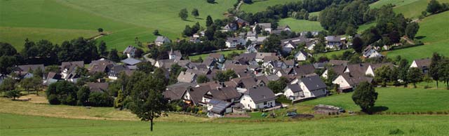 Panoramablick auf Oberhenneborn