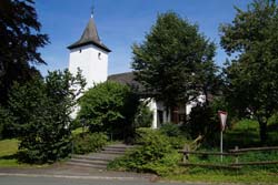 Die Pfarrkirche St. Agatha in Oberhenneborn