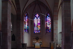 Innenraum der Jesus-Christus-Kirche