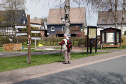 Vor dem Haus des Gastes Altastenberg