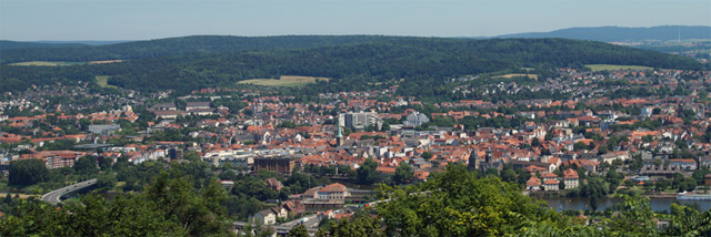 Panoramablick vom Berg Klüt auf Hameln