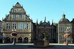 Marktplatz mit Schlossportal in Bückeburg