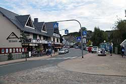 Die heutige Bundesstraße 251 in Usseln