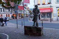 Jacob-Grimm-Denkmal