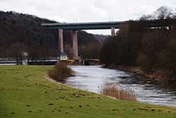 Autobahnbrücke